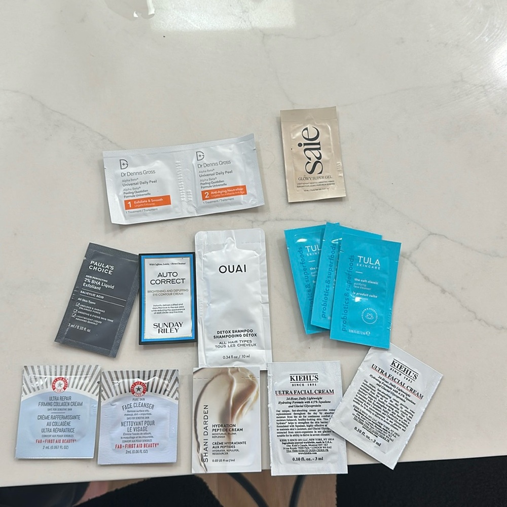 Luxury travel pack x 14 (new unused )